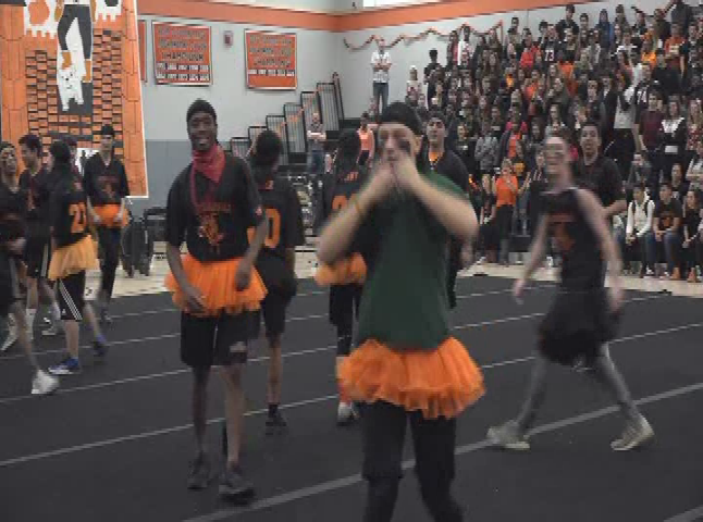 Thumbnail image for Stoughton High Pep Rally: Powderpuff Dance Routine (2019)
